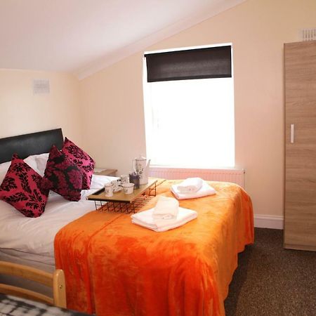 Hr Accommodation Londra Exterior foto